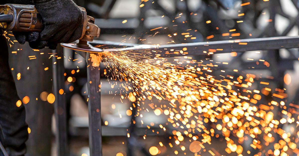 The Role of Advanced Machinery in Custom Metal Cutting Services